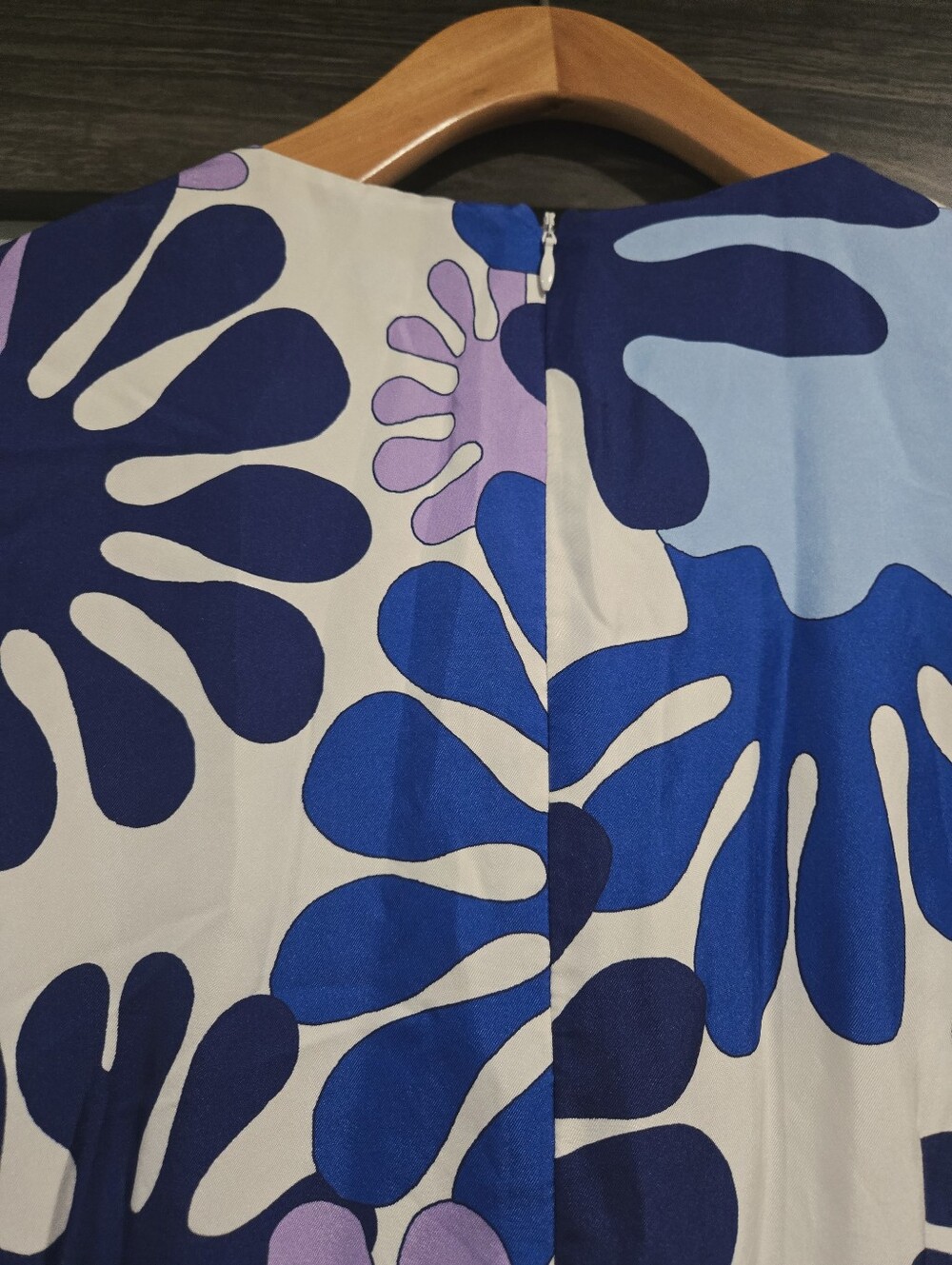 J McLaughlin silk retro groovy print sleeveless sheath dress blue purple size 8 - Picture 6 of 6